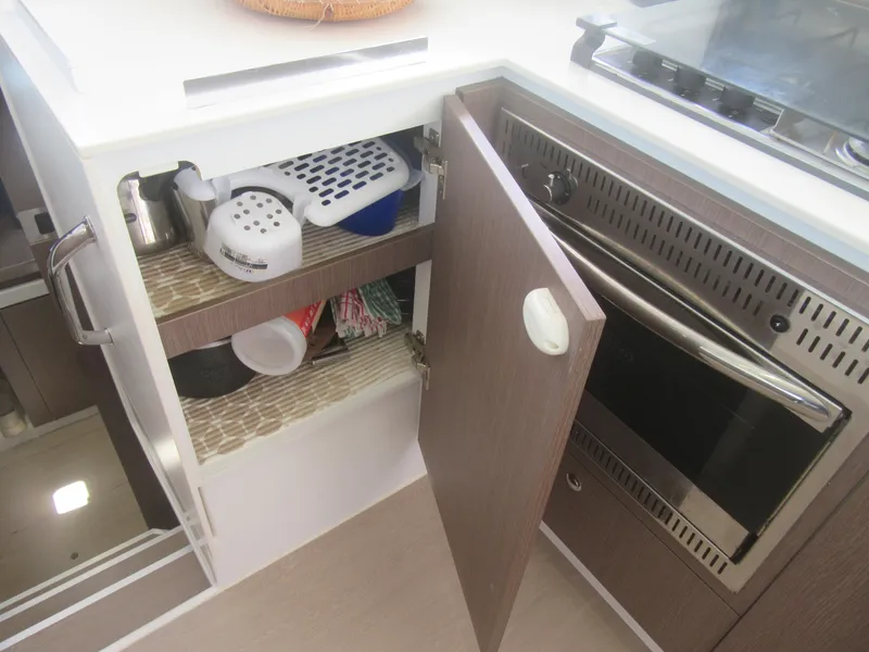 Slide: The Image of Bali 4.1 2020 - 100