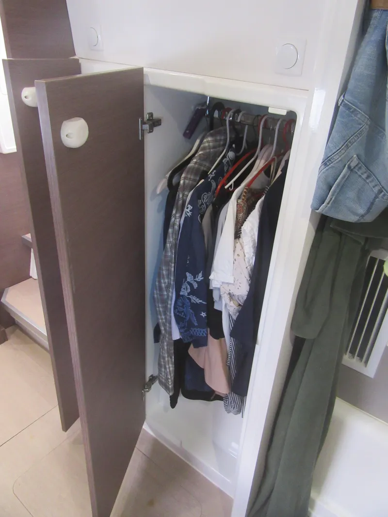 Slide: The Image of Bali 4.1 2020 - 112