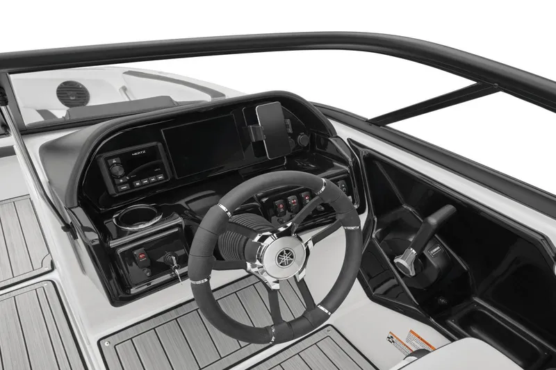 Slide: The Image of Yamaha 195S 2025 - 28