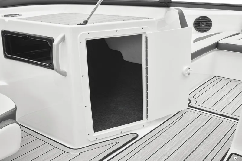 Slide: The Image of Yamaha 195S 2025 - 38