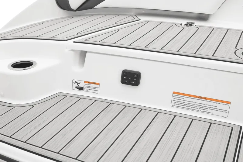 Slide: The Image of Yamaha 195S 2025 - 39