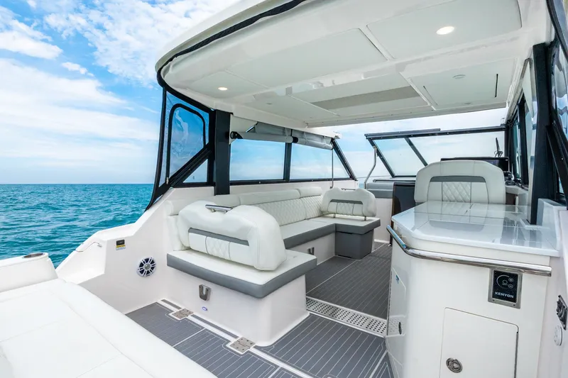 Slide: The Image of Regal 36 Grande Coupe 2022 - 26