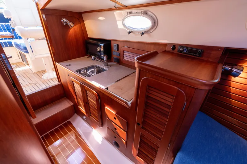 Slide: The Image of Hinckley Yachts Picnic Boat EP 2008 - 31