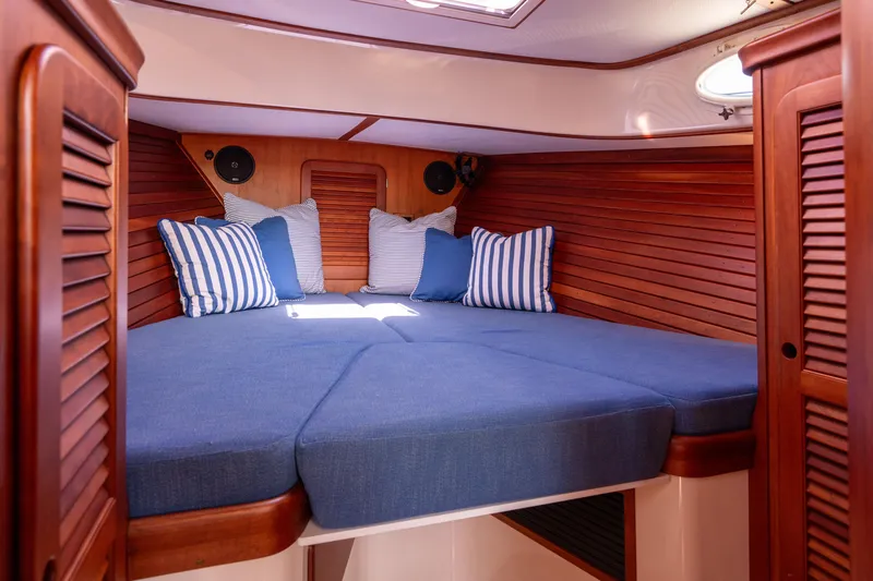 Slide: The Image of Hinckley Yachts Picnic Boat EP 2008 - 34