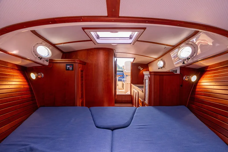 Slide: The Image of Hinckley Yachts Picnic Boat EP 2008 - 35