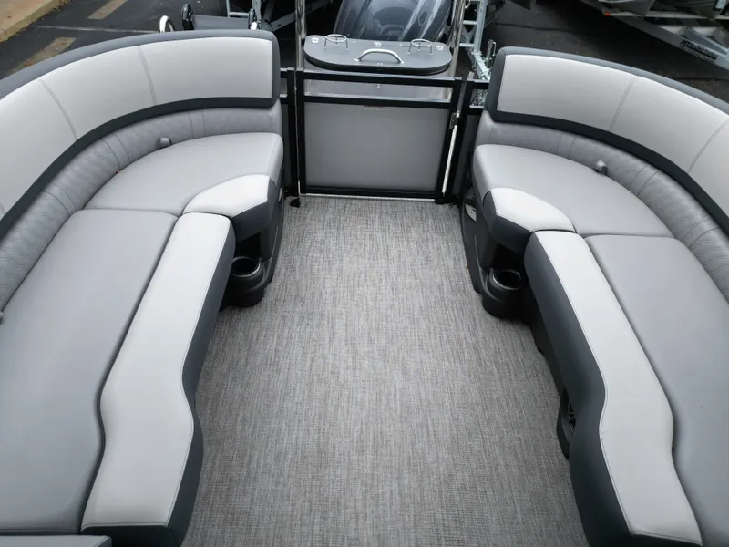 Slide: The Image of Tahoe LTZ QL25T 2025 - 19