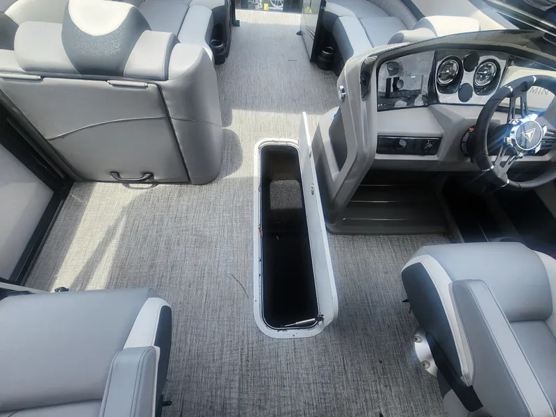 Slide: The Image of Tahoe LTZ QL25T 2025 - 21