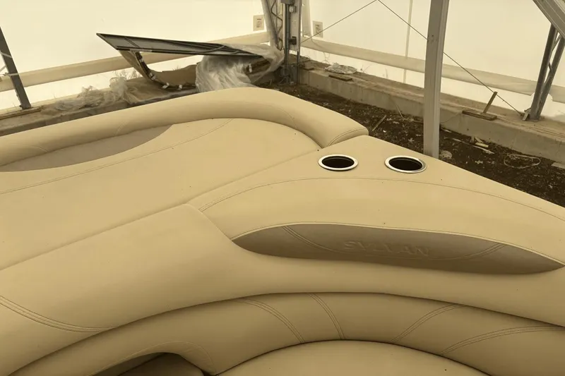 Slide: The Image of Sylvan 820 Mirage 2018 - 11