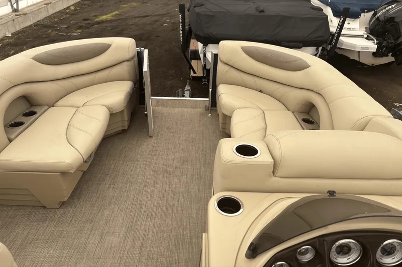 Slide: The Image of Sylvan 820 Mirage 2018 - 7