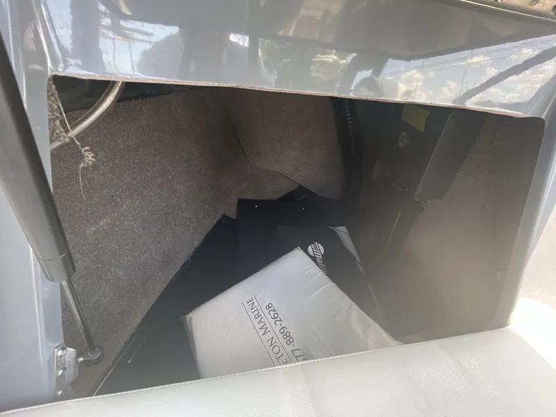 Slide: The Image of Malibu Wakesetter 21 MLX 2019 - 21