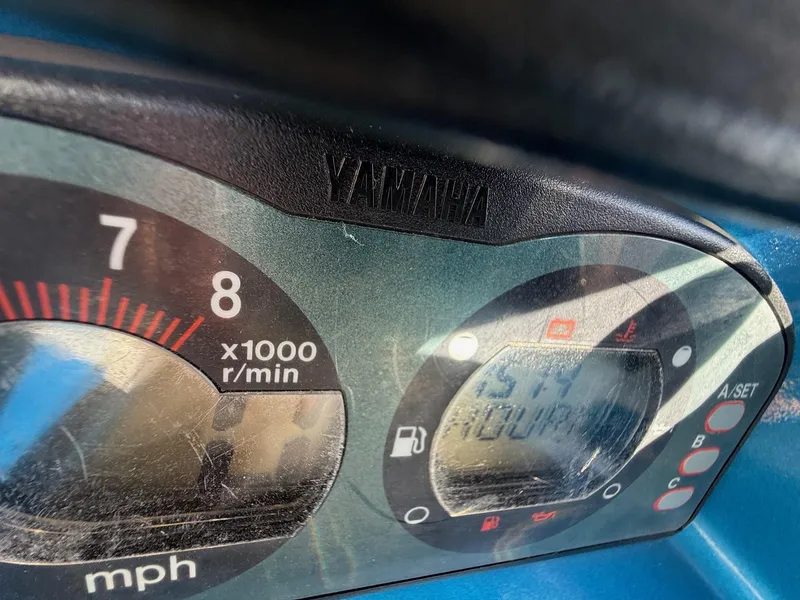 Slide: The Image of Yamaha 800 XLT 2005 - 13