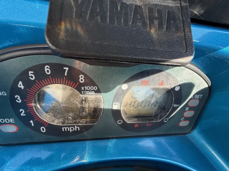 Slide: The Image of Yamaha 800 XLT 2005 - 7