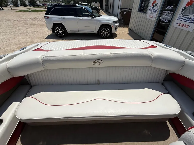 Slide: The Image of Crownline Boats 18 SS 2011 - 18