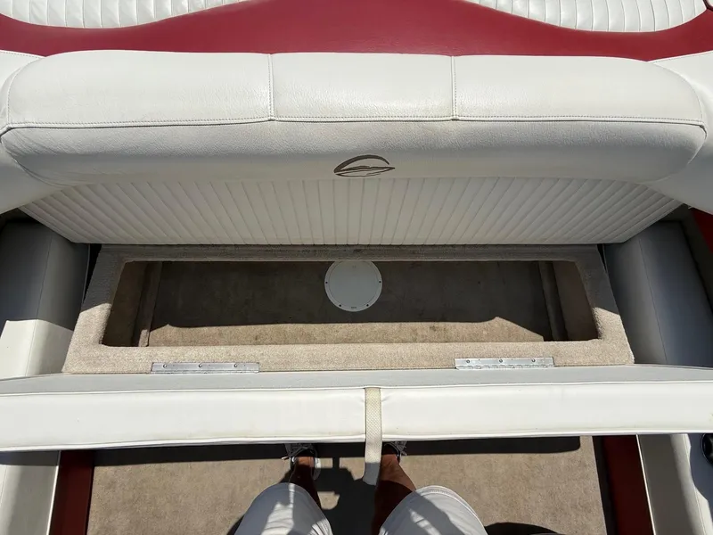 Slide: The Image of Crownline Boats 18 SS 2011 - 19