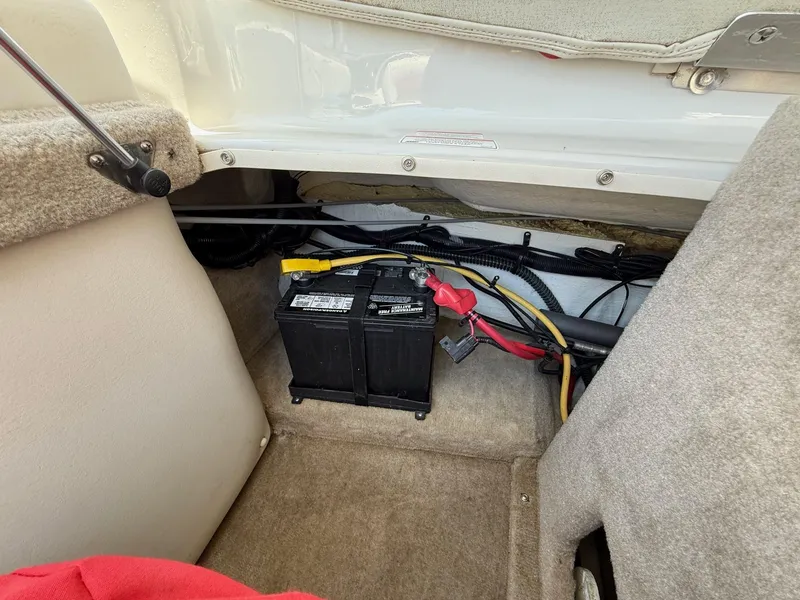 Slide: The Image of Crownline Boats 18 SS 2011 - 21