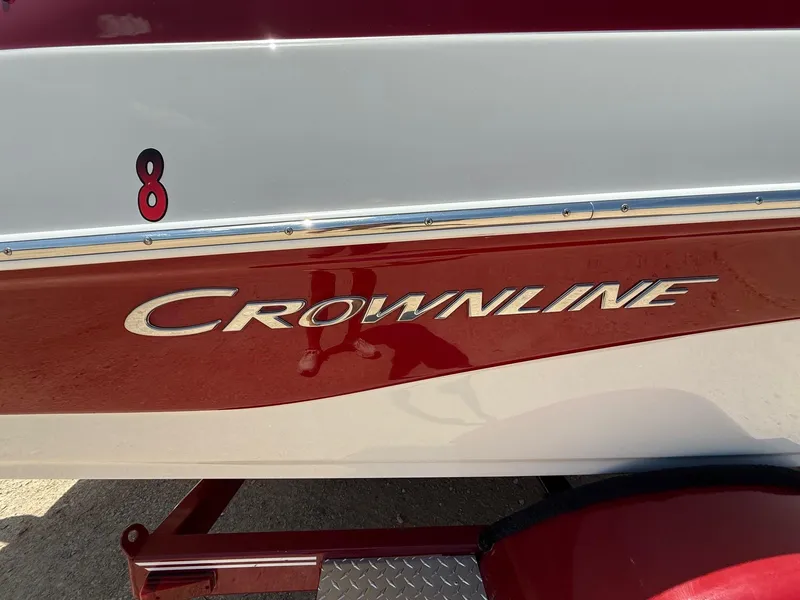 Slide: The Image of Crownline Boats 18 SS 2011 - 6