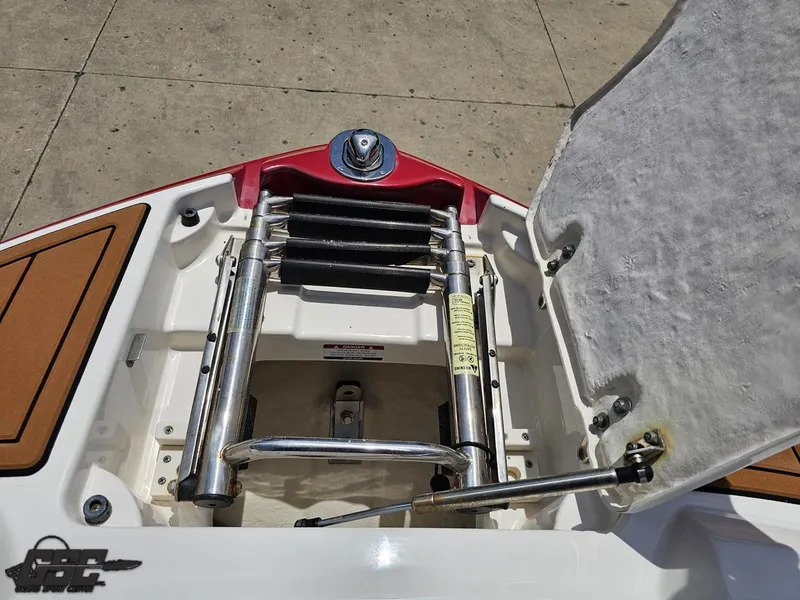 Slide: The Image of Chaparral Sunesta 224 2008 - 83