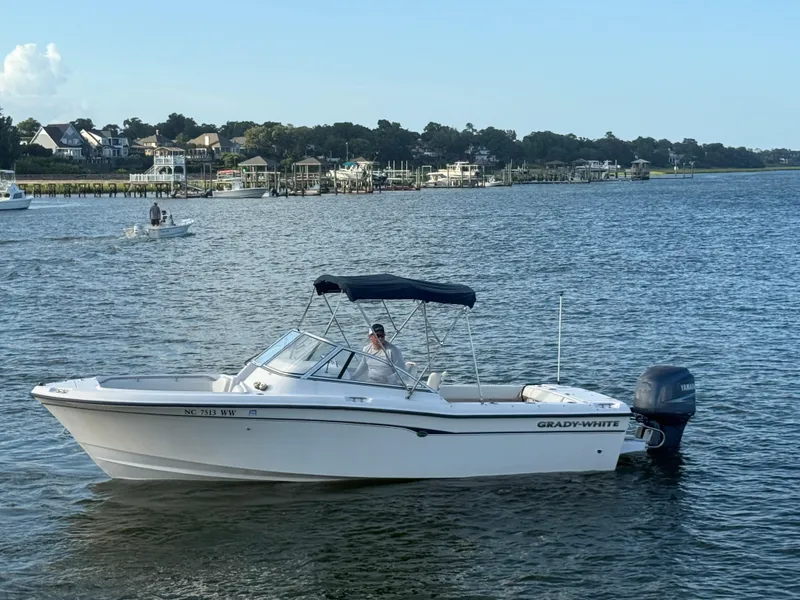 Slide: The Image of Grady-White Tournament 225 2004 - 9