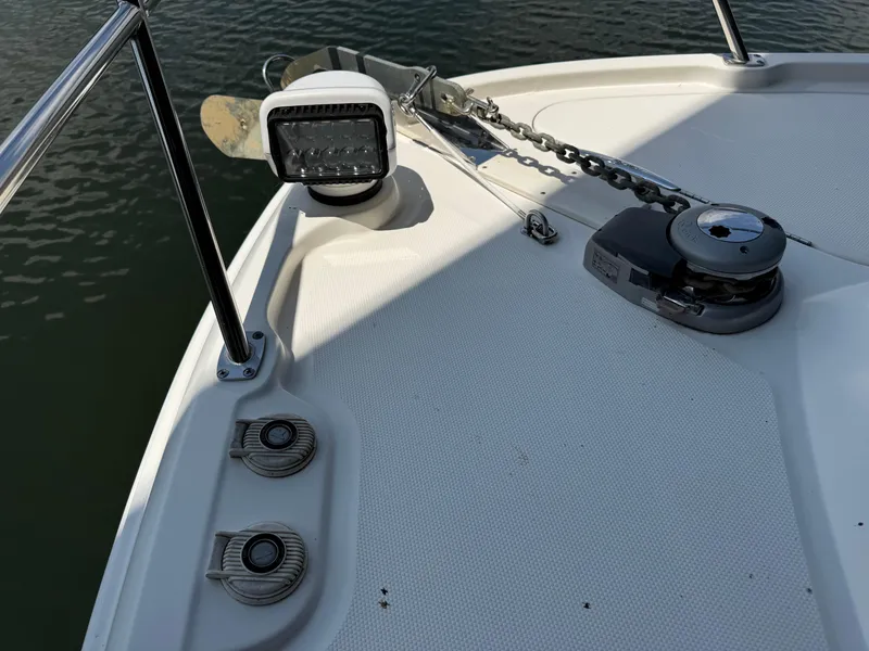 Slide: The Image of Bow of 2017 Sea Ray Sundancer 400 with anchor and spotlight. - 22
