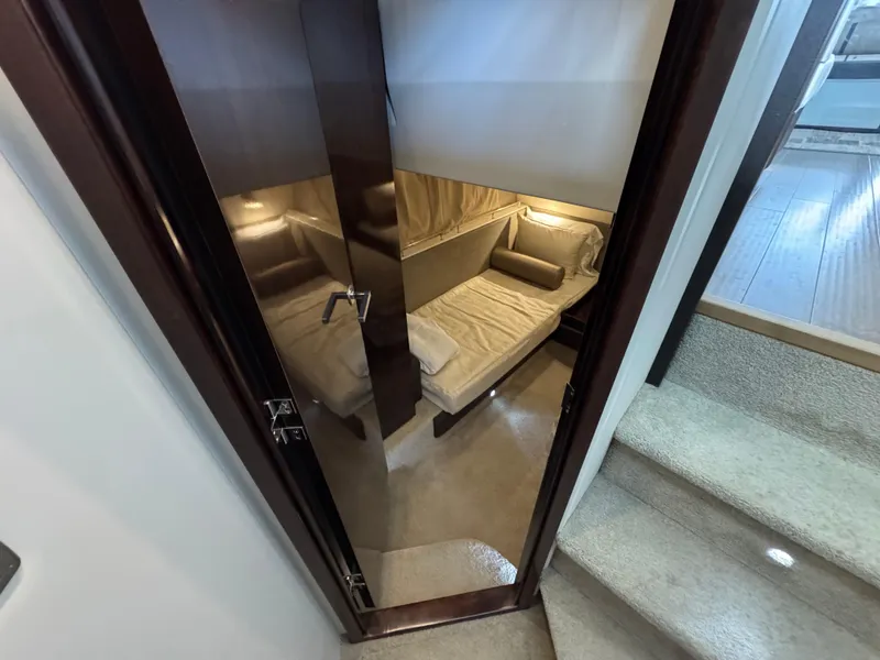 Slide: The Image of Sea Ray Sundancer 400 2017 - 71