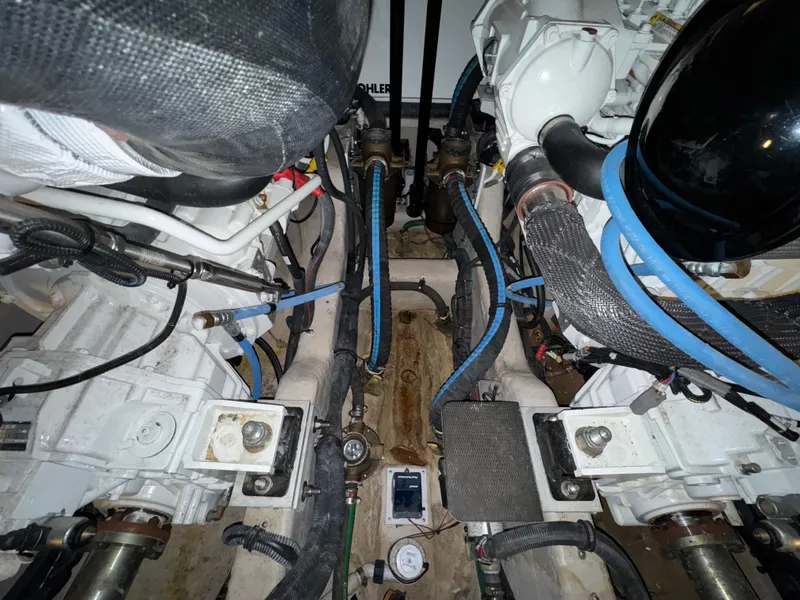 Slide: The Image of Sea Ray Sundancer 400 2017 - 90