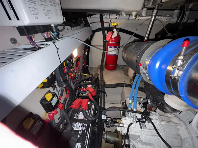 Slide: The Image of Sea Ray Sundancer 400 2017 - 98