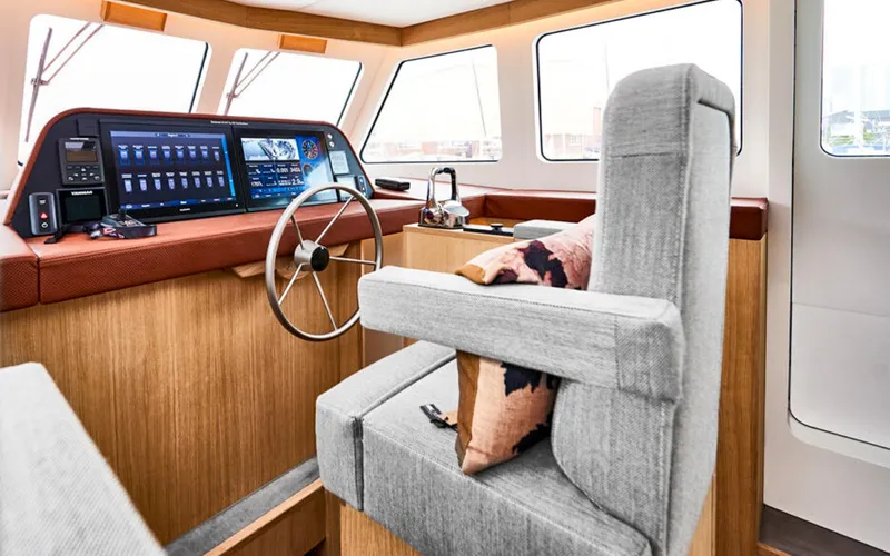 Slide: The Image of Bestevaer 53 MY - 19