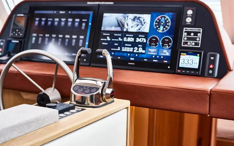 Slide: The Image of Bestevaer 53 MY - 20