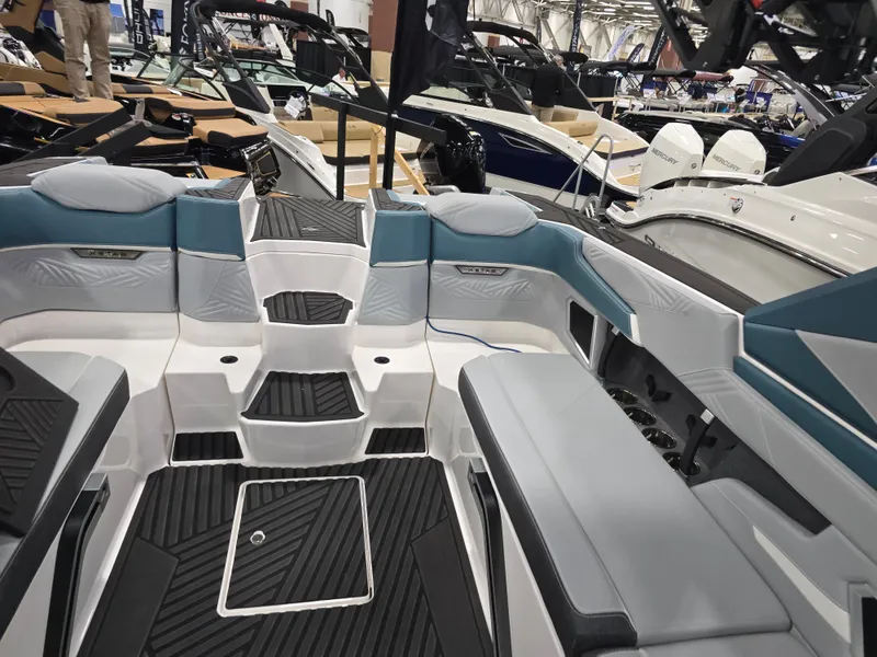 Slide: The Image of MasterCraft XStar 2025 - 112
