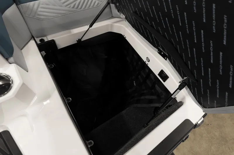 Slide: The Image of MasterCraft XStar 2025 - 20