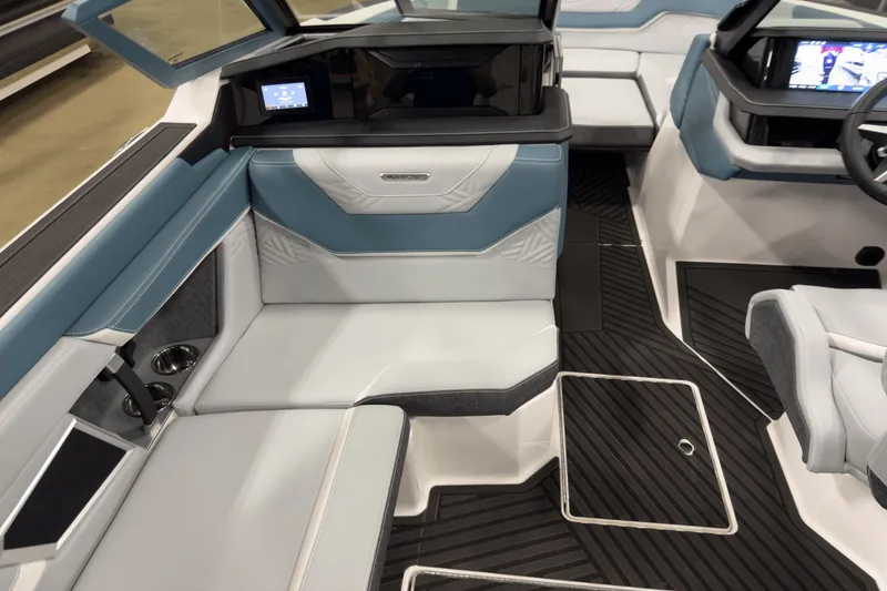 Slide: The Image of MasterCraft XStar 2025 - 37
