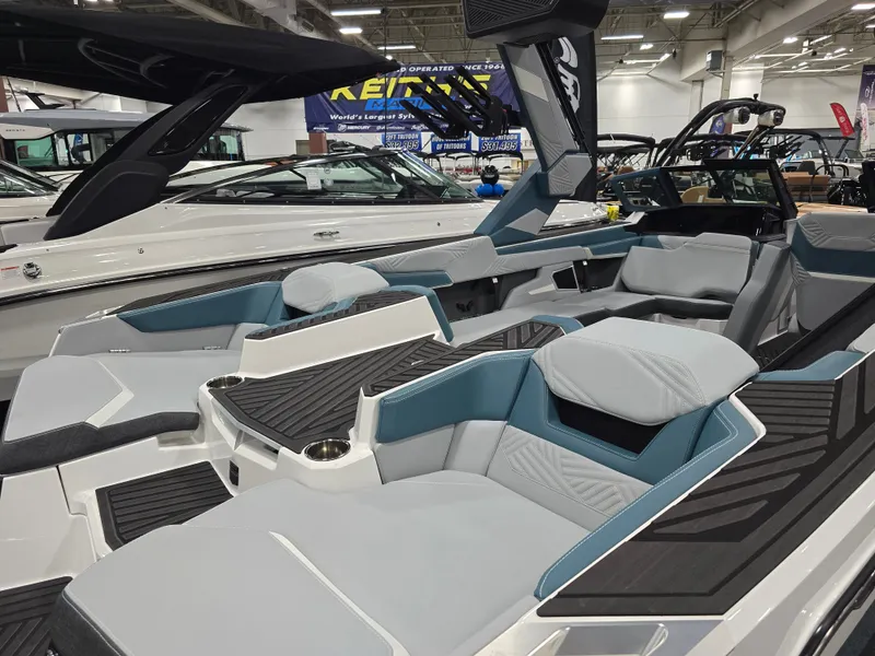 Slide: The Image of MasterCraft XStar 2025 - 69