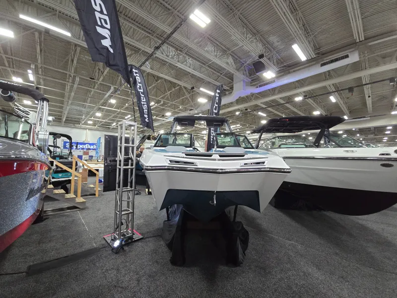 Slide: The Image of MasterCraft XStar 2025 - 76