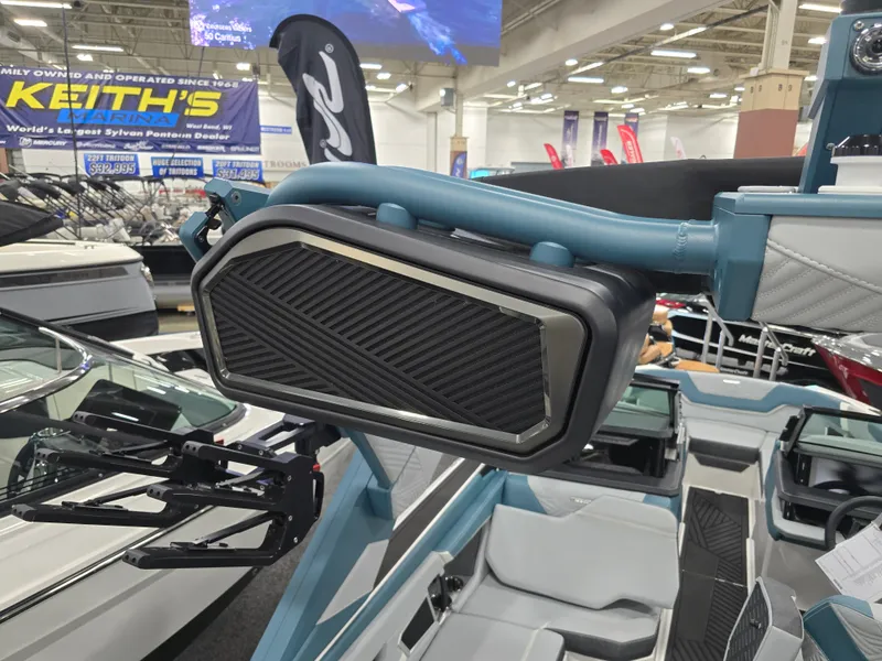 Slide: The Image of MasterCraft XStar 2025 - 92
