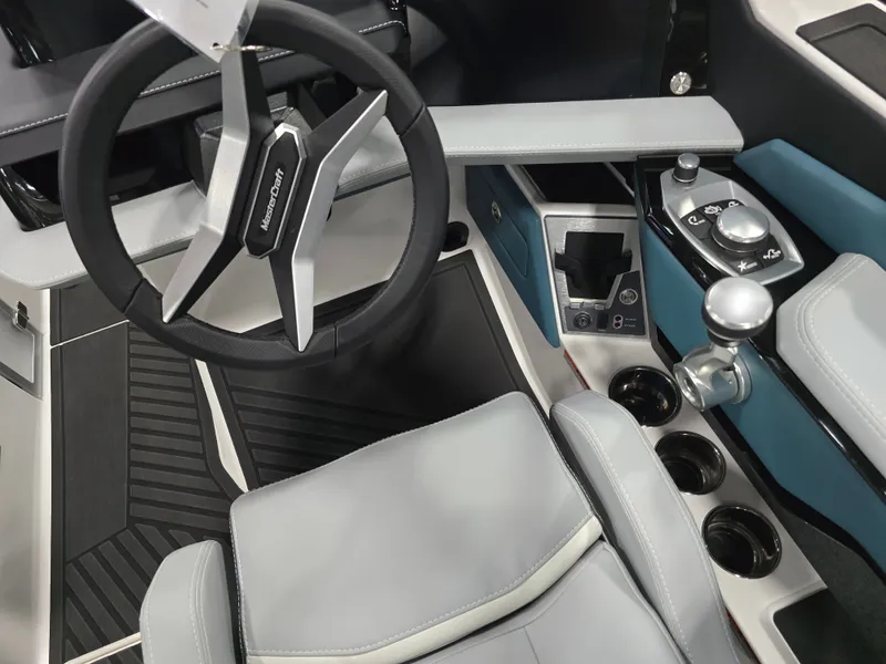 Slide: The Image of MasterCraft XStar 2025 - 95