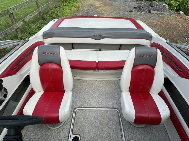 Slide: The Image of Sea Ray 205 Sport 2007 - 9