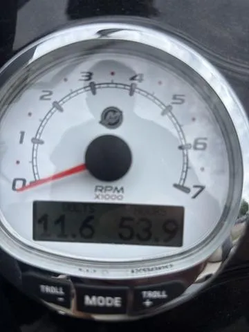 Slide: The Image of Crestliner 1950 Sportfish 2020 - 17