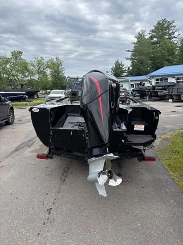 Slide: The Image of Crestliner 1950 Sportfish 2020 - 7