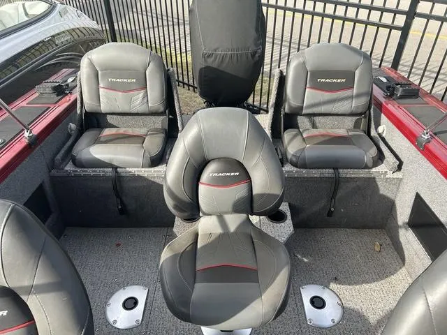 Slide: The Image of Tracker Targa V-18 Combo 2021 - 10