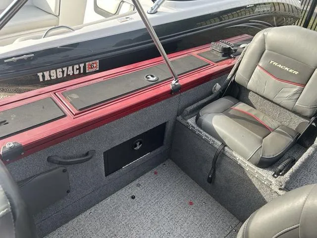 Slide: The Image of Tracker Targa V-18 Combo 2021 - 12