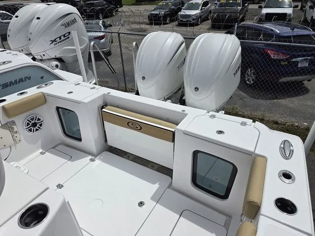 Slide: The Image of Sportsman Open 282 Center Console 2025 - 8
