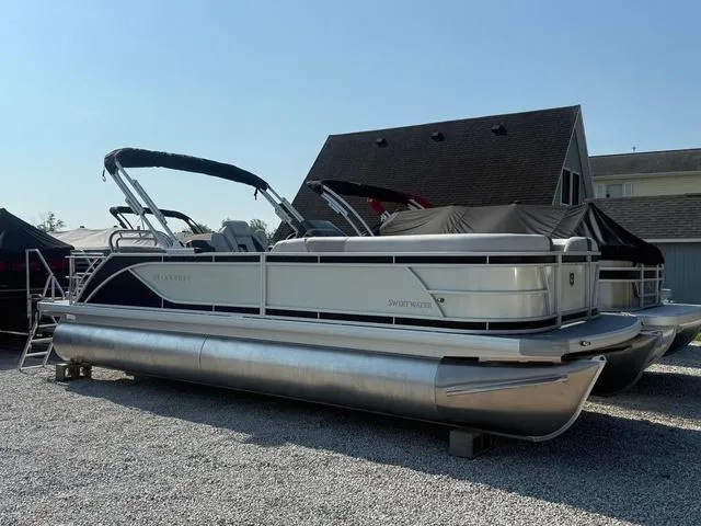 The Image of Godfrey Sweetwater 2286 SFL 2026 - 1