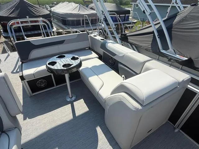 Slide: The Image of Godfrey Sweetwater 2286 SFL 2026 - 6