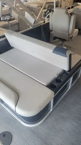 Slide: The Image of Godfrey Sweetwater 2286 SFLC 27 In. Package 2026 - 11