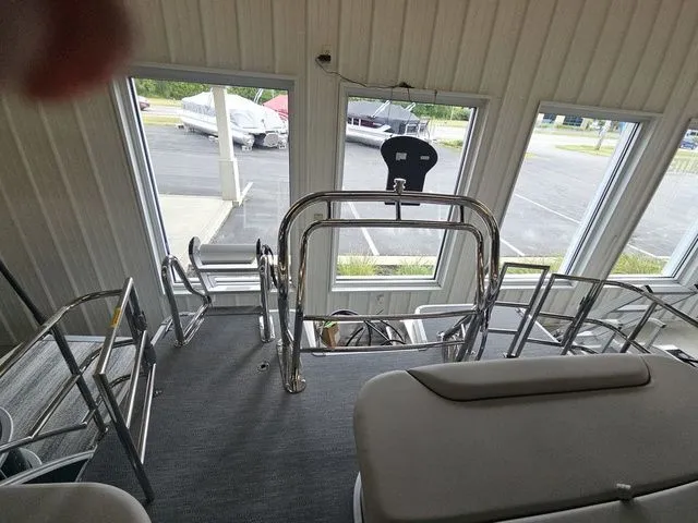 Slide: The Image of Godfrey Sweetwater 2286 SFLC 27 In. Package 2026 - 12