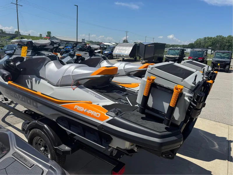 Slide: The Image of Sea-Doo Fish Pro Trophy Tech Package 2022 - 3