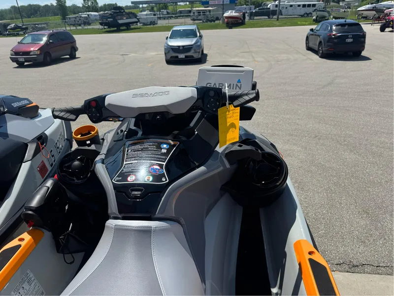 Slide: The Image of Sea-Doo FishPro Trophy 170 iDF iBR Tech Package 2024 - 4