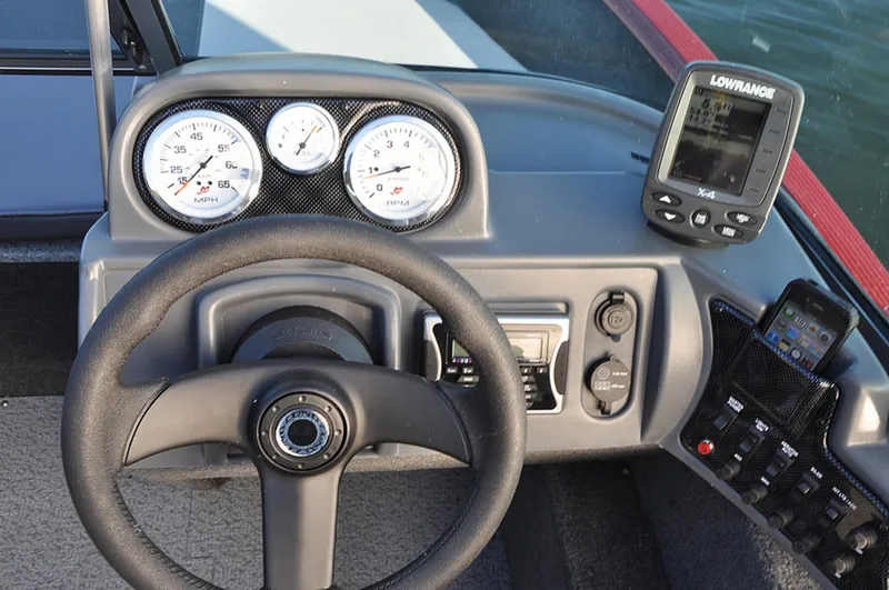 Slide: The Image of Lund 1650 Rebel XL Sport 2013 - 4