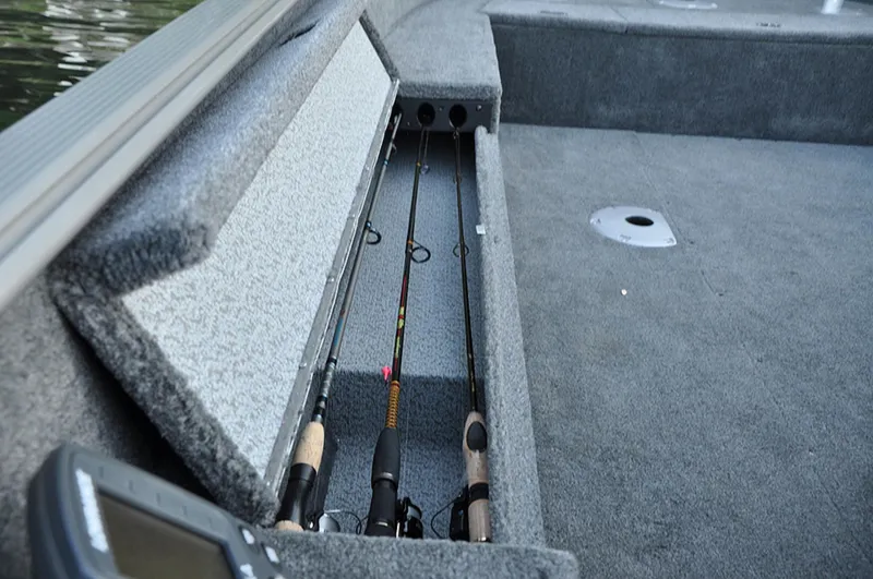 Slide: The Image of Lund 1650 Rebel XL Sport 2013 - 5