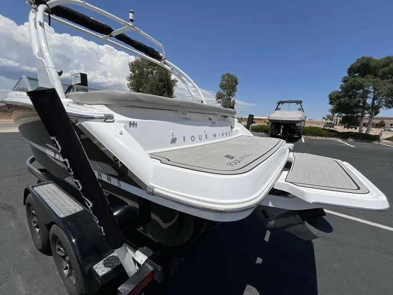 Slide: The Image of Four Winns H1 2022 - 3